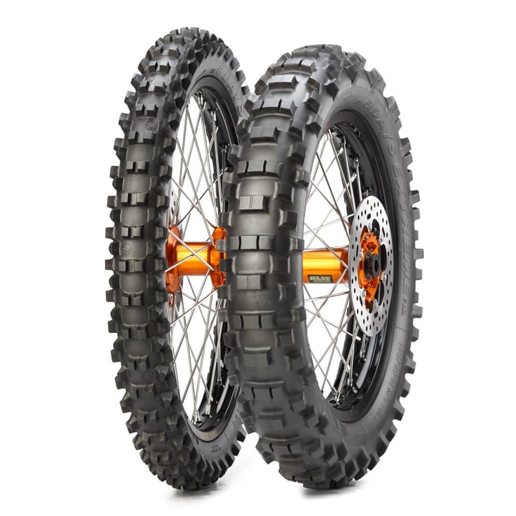 Metzeler MCE 6 DAY 130/90-18 69M M+S Rear Tyre