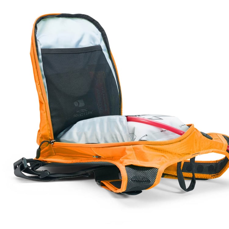 USWE Outlander 9L Orange Hydration Backpack