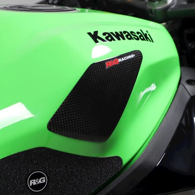 R&G Kawasaki ZX-4RR '23 Carbon Tank Sliders