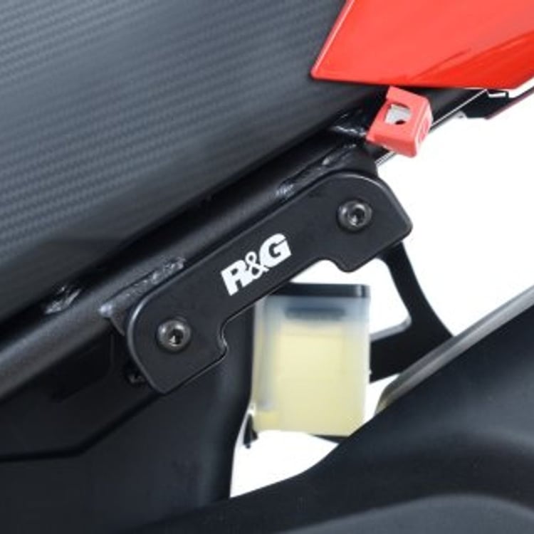 R&G Honda CBR500R 13-15/CB500F 13-onwards Rear Foot Rest Blanking Plate