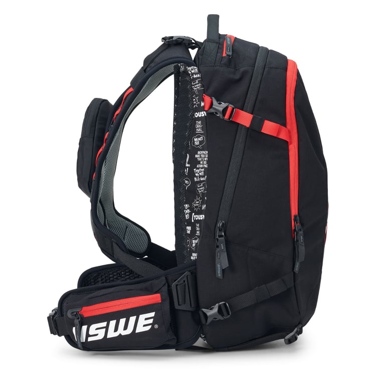 USWE Core 16L Black/Red Daypack