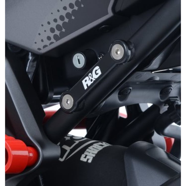R&G Yamaha MT-07 (FZ-07) models SILVER Rear Foot Rest Blanking Plate Kit
