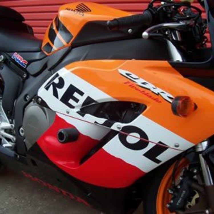 R&G Honda CBR1000RR Fireblade Crash Protectors