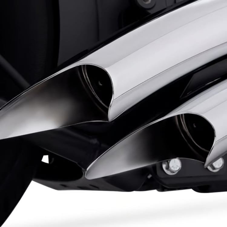 Vance & Hines Big Radius 2-2 Softail 18-22 (excl FXSB/FLSTF) Chrome Full Exhaust System