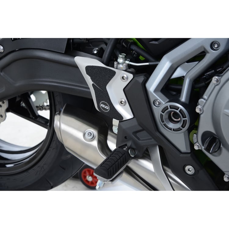 R&G Kawasaki Z650/Ninja 650 Boot Guard Kit