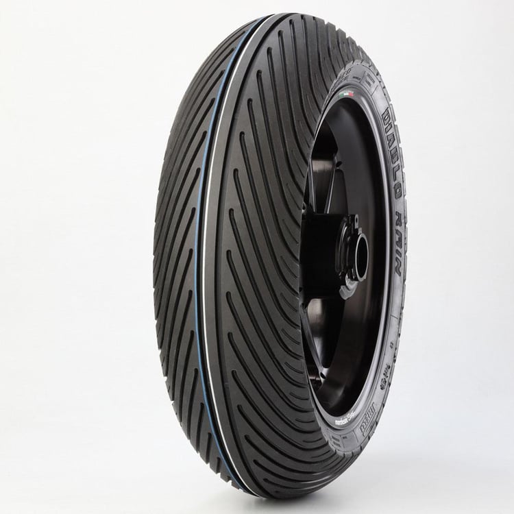 Pirelli Diablo Rain SCR1 125/70R17 Rear Tyre