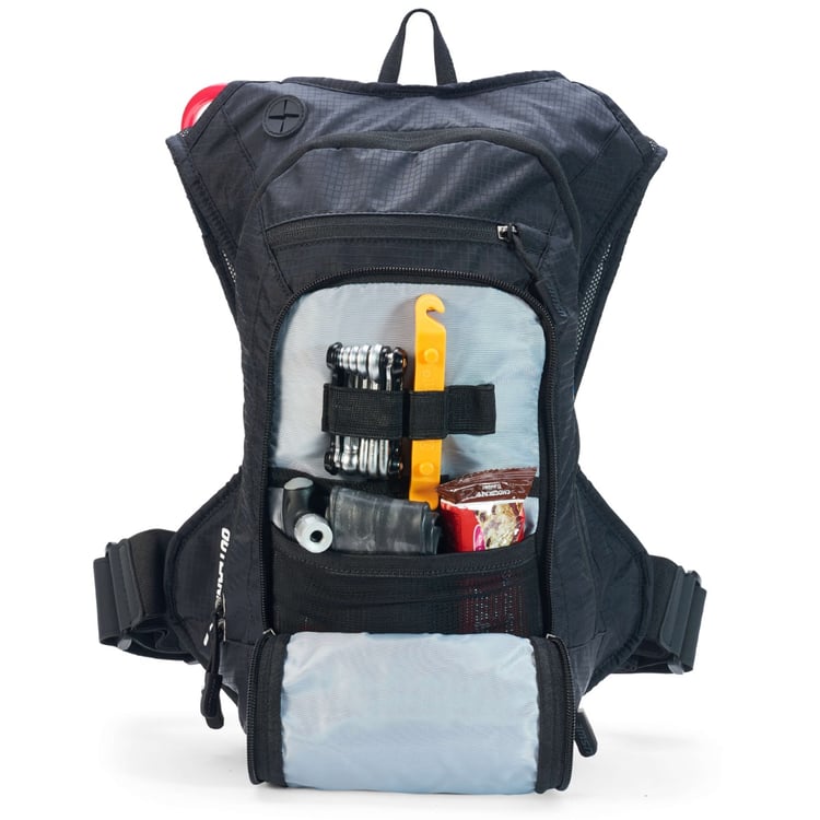 USWE Outlander 9L Black Hydration Backpack